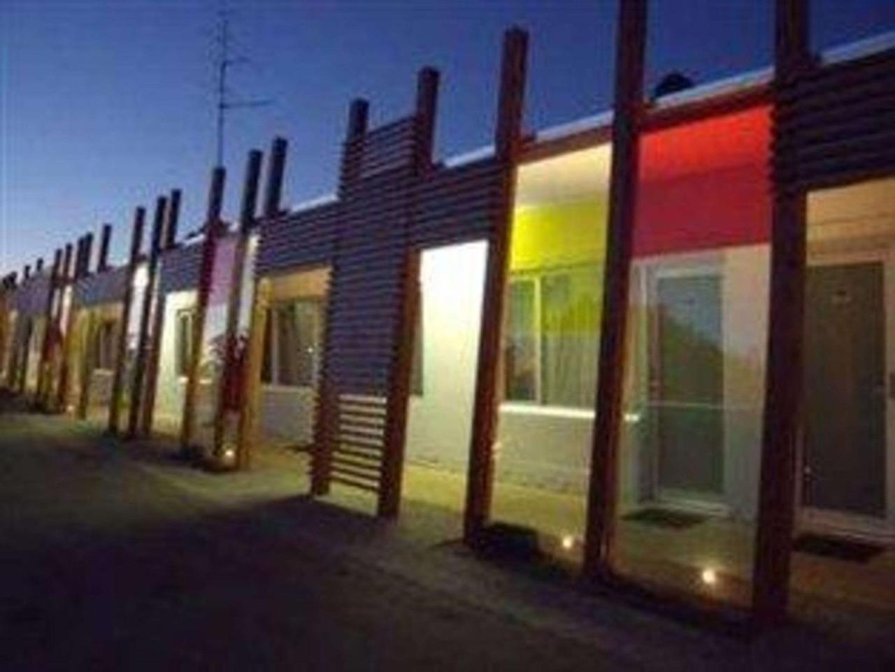 Drouin Motel Dış mekan fotoğraf
