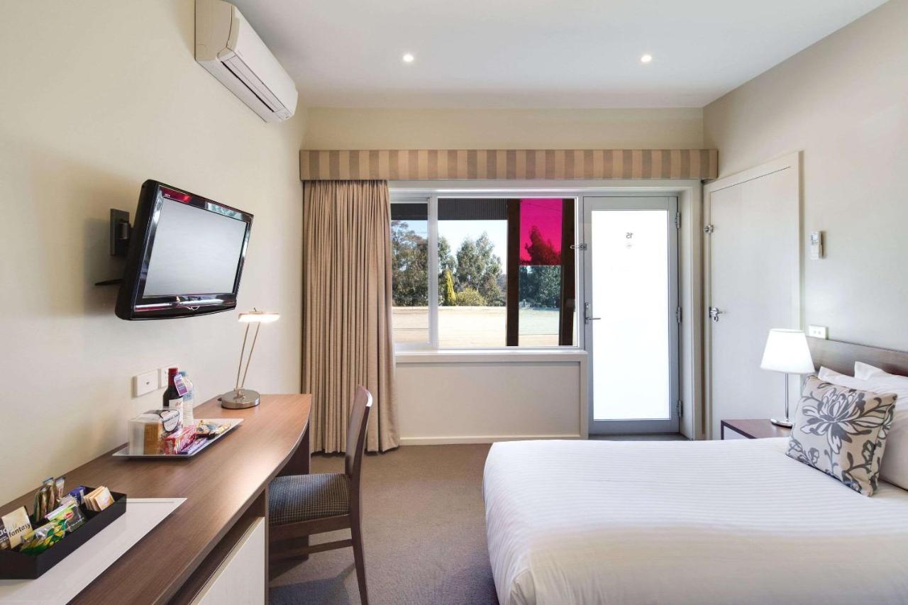 Drouin Motel Dış mekan fotoğraf